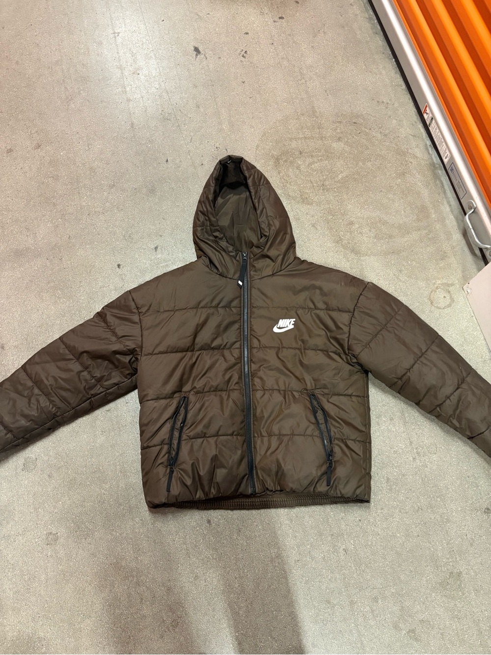 Nike Brown Hooded Puffer Jacket - M